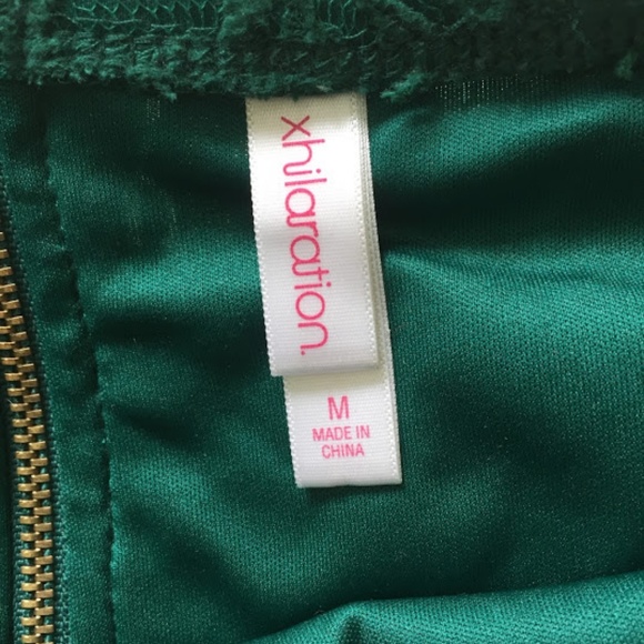 Elegant Lace Pencil Skirt: Wedding Guest Attire - Picture 7 of 7